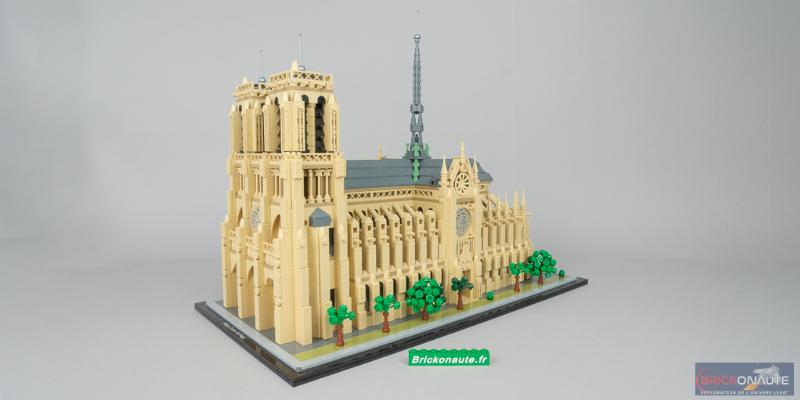 Processus de construction détaillée de la maquette Lego Notre Dame